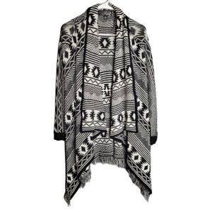 NWOT Almost Famous Aztec Print Fringe Cardigan L